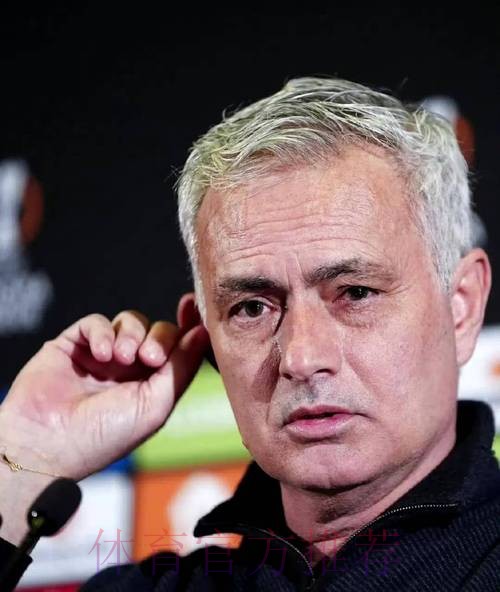 穆帅:从未打压卡西 有过冲突现已成好友 穆帅:从未打压卡西 有过冲突现已成好友